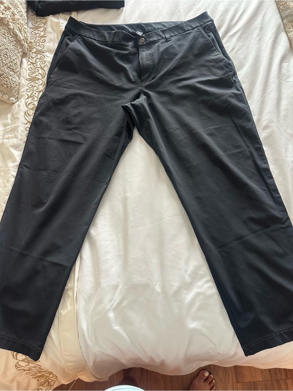 lululemon athletica Men's Straight-Leg Pants